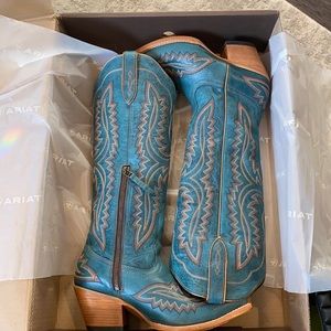 Ariat Turquoise Casanova Western Boot size 8.5